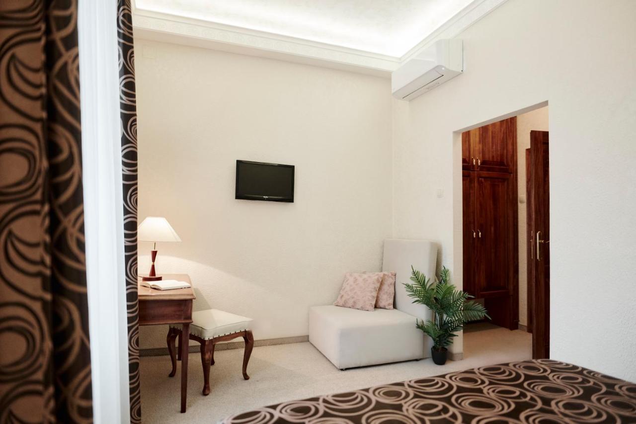 Schubert Hotel 4*
